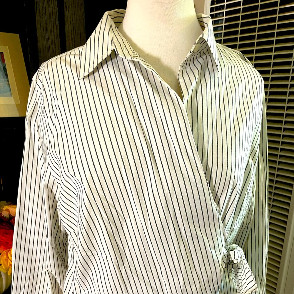 Jones NY Wraparound blouse size 16W